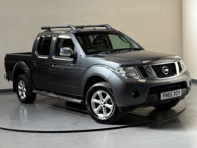 Nissan Navara 2.5 dCi Tekna 4WD Euro 5 4dr Pickup Diesel Grey