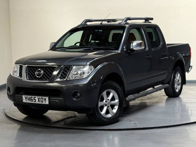 2015 Nissan Navara 2.5 dCi Tekna 4WD Euro 5 4dr