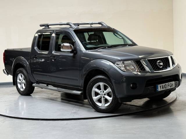 Nissan Navara 2.5 dCi Tekna Auto 4WD Euro 4 4dr Pickup Diesel Grey