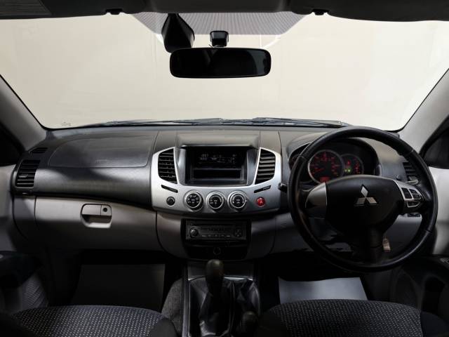 2013 Mitsubishi L200 2.5 DI-D Warrior 4WD Euro 5 4dr (LB)