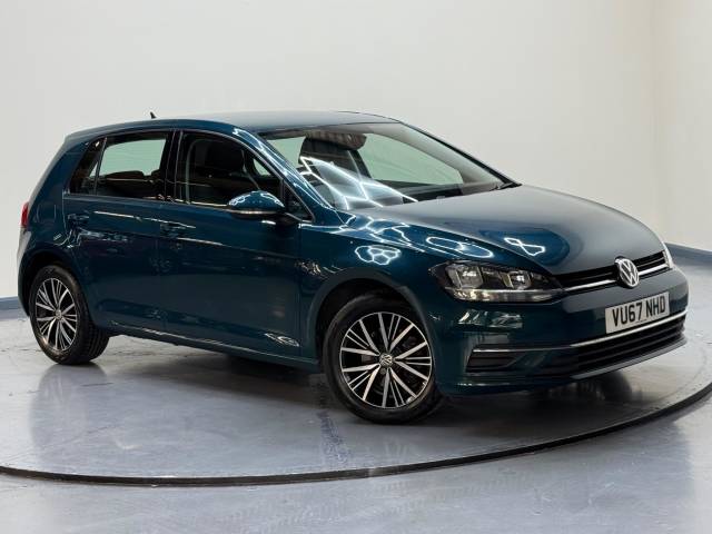 Volkswagen Golf 1.6 TDI BlueMotion Tech SE Nav Euro 6 (s/s) 5dr Hatchback Diesel Green