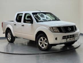 NISSAN NAVARA 2015 (15) at SELECT CARS & COMMERCIALS Luton