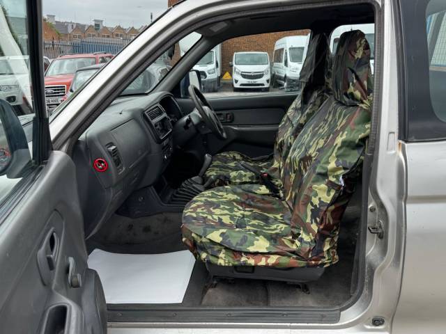 2004 Mitsubishi L200 2.5 TD 4Work 4WD 2dr