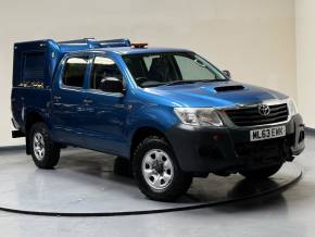 TOYOTA HILUX 2013 (63) at SELECT CARS & COMMERCIALS Luton
