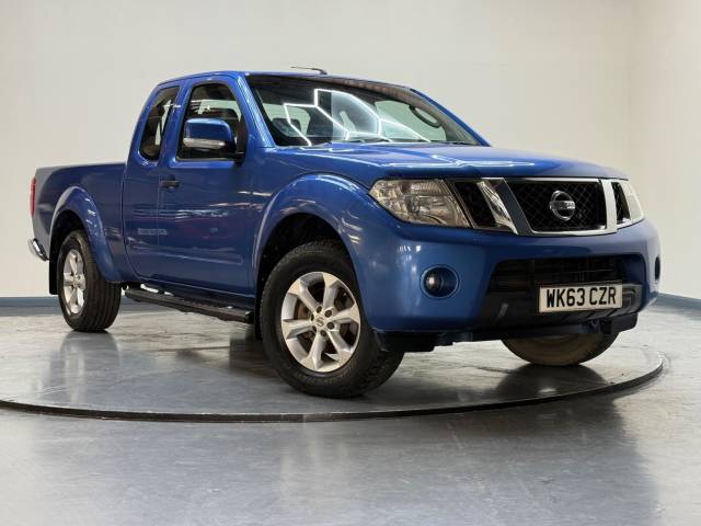 Nissan Navara 2.5 dCi Acenta King Cab Pickup 4WD Euro 5 4dr Pickup Diesel Blue