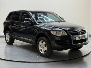 VOLKSWAGEN TOUAREG 2009 (09) at SELECT CARS & COMMERCIALS Luton