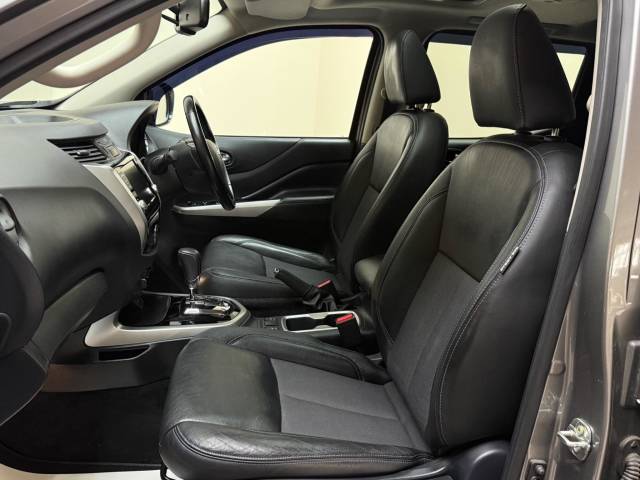 2020 Nissan Navara 2.3 dCi N-Guard Auto 4WD Euro 6 4dr