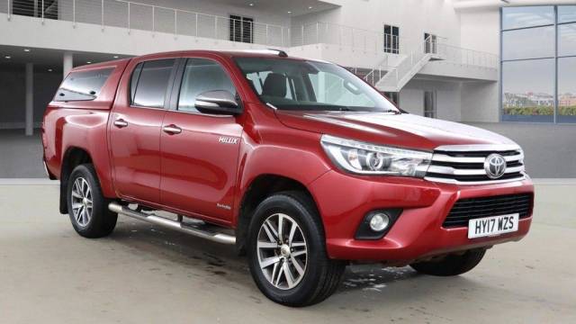 Toyota Hilux 2.4 D-4D Invincible 4WD Euro 6 4dr (TSS, 3.5t) Pickup Diesel Red