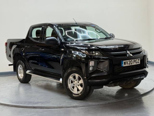 Mitsubishi L200 2.2 DI-D DC 4Life 4WD Euro 6 (s/s) 4dr Pickup Diesel Black