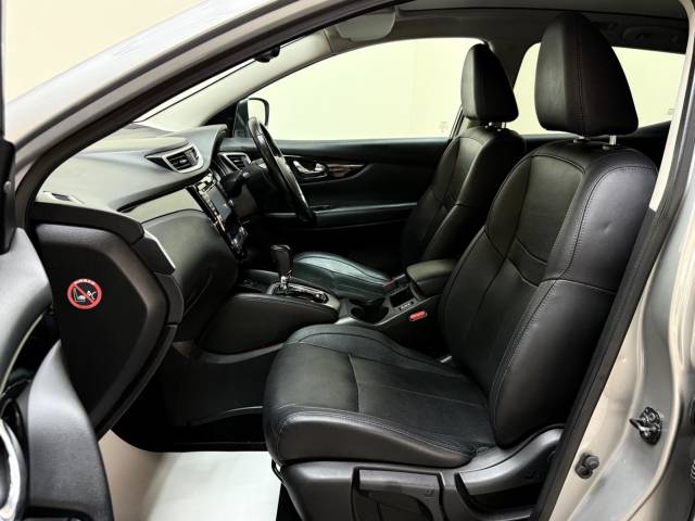 2016 Nissan Qashqai 1.6 dCi Tekna XTRON 2WD Euro 6 (s/s) 5dr