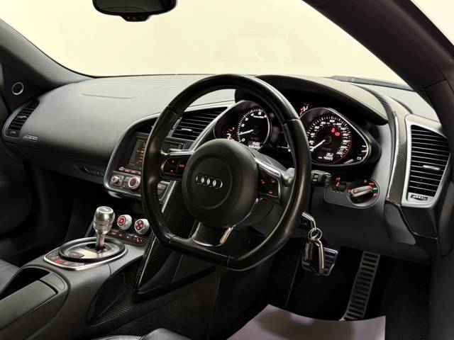 2011 Audi R8 5.2 FSI V10 R Tronic quattro Euro 5 2dr