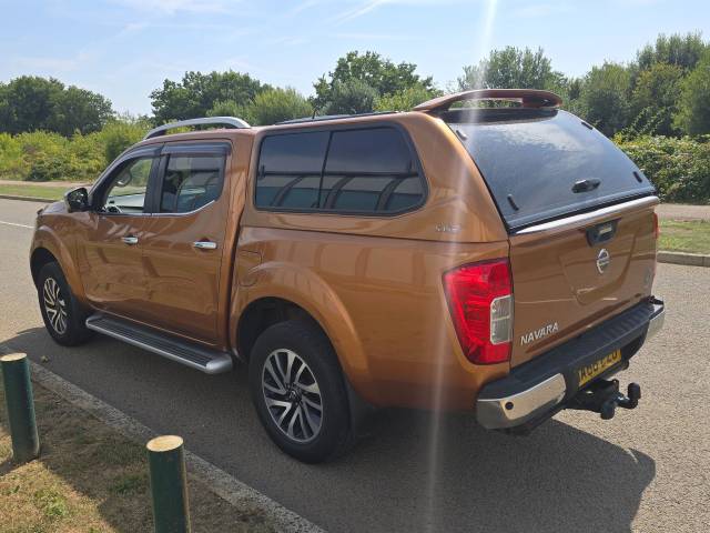 2016 Nissan Navara 2.3 dCi Tekna Auto 4WD Euro 6 4dr