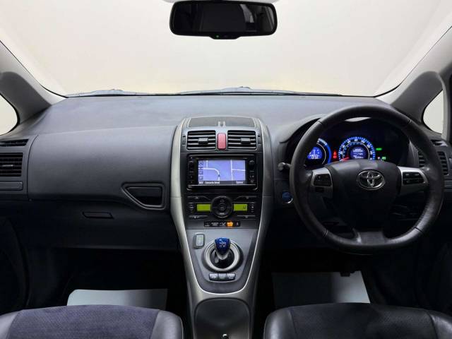 2012 Toyota Auris 1.8 VVT-h T Spirit CVT Euro 5 (s/s) 5dr