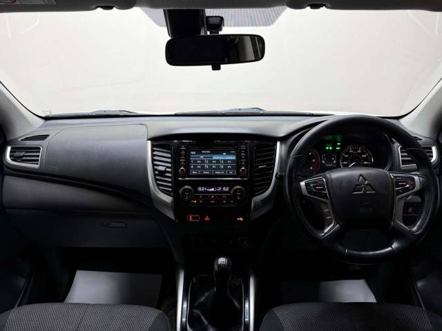 2019 Mitsubishi L200 2.4 DI-D DC Titan 4WD Euro 6 4dr