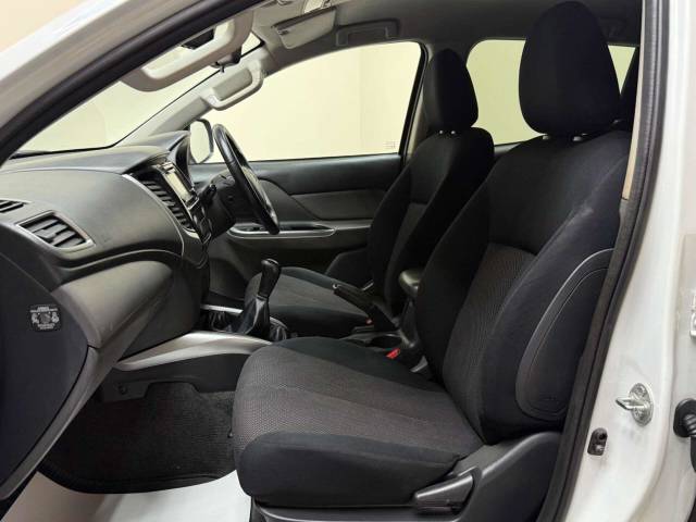 2019 Mitsubishi L200 2.4 DI-D DC Titan 4WD Euro 6 4dr