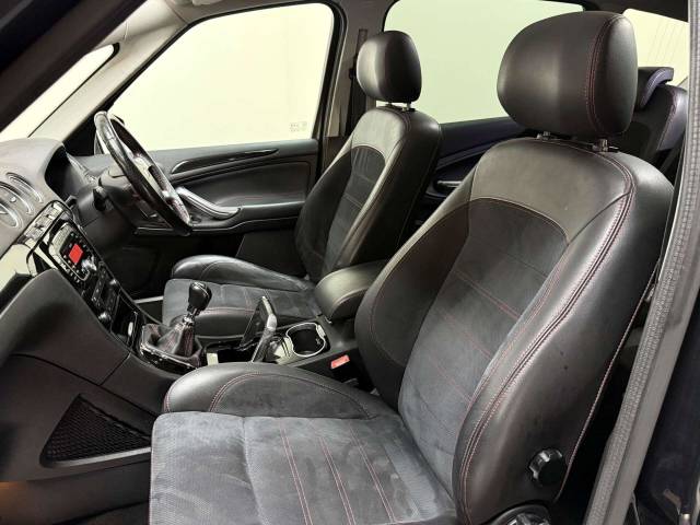 2010 Ford S-MAX 2.0 TDCi Titanium X Sport Euro 5 5dr