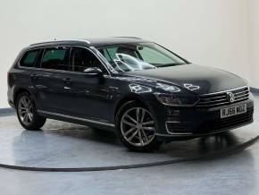 VOLKSWAGEN PASSAT 2016 (66) at SELECT CARS & COMMERCIALS Luton