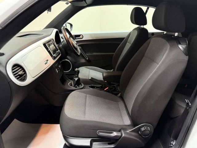 2014 Volkswagen Beetle 1.6 TDI BlueMotion Tech Design Cabriolet Euro 5 (s/s) 2dr