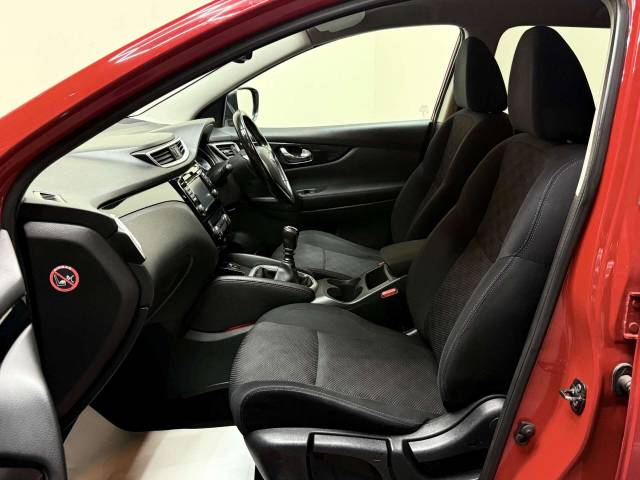2016 Nissan Qashqai 1.6 Qashqai N-Connecta dCi 4x4 4WD 5dr