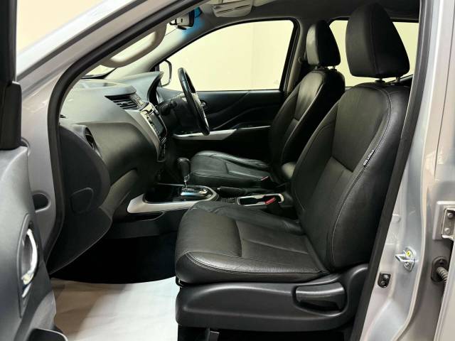 2018 Nissan Navara 2.3 Navara Tekna dCi Auto 4WD 5dr