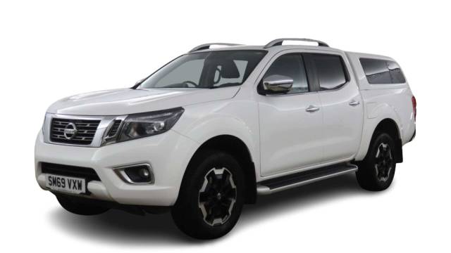 Nissan Navara 2.3 Navara Tekna dCi Auto 4WD 5dr SUV Diesel White