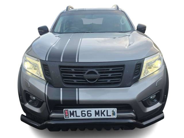 2016 Nissan Navara 2.3 Navara Tekna dCi Auto 4WD 5dr
