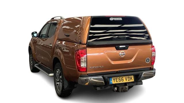 2016 Nissan Navara 2.3 Navara Tekna dCi 4WD 5dr