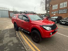 MITSUBISHI L200 2017 (17) at SELECT CARS & COMMERCIALS Luton
