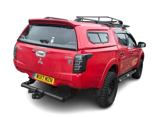 2017 Mitsubishi L200 2.4 L200 Barbarian DI-D 4WD