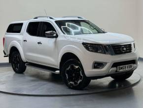 NISSAN NAVARA at SELECT CARS & COMMERCIALS Luton