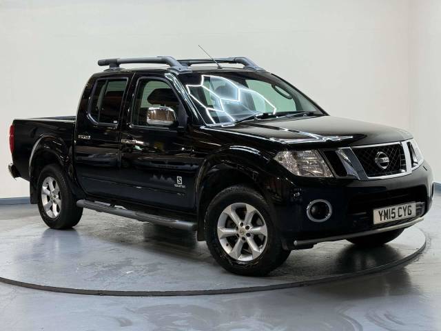Nissan Navara 2.5 Navara Salomon dCi Auto 4WD 5dr SUV Diesel Black