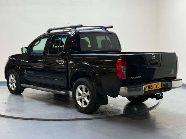 2015 Nissan Navara 2.5 Navara Salomon dCi Auto 4WD 5dr
