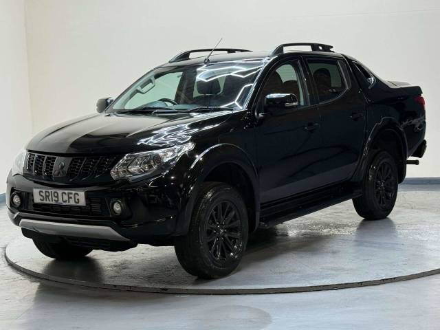 2019 Mitsubishi L200 2.4 L200 Barbarian Black DI-D 4WD