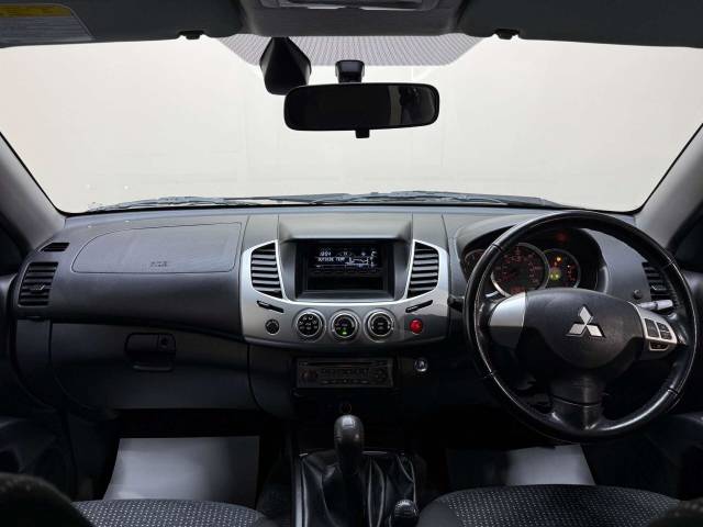 2015 Mitsubishi L200 2.5 DI-D Challenger 4WD Euro 5 4dr (LB)