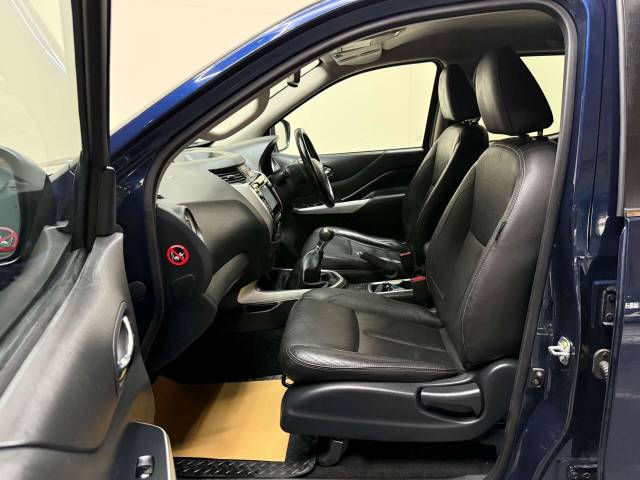 2019 Nissan Navara 2.3 Navara Tekna dCi 4WD 5dr