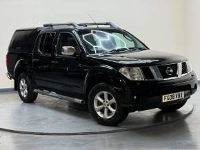 NISSAN NAVARA at SELECT CARS & COMMERCIALS Luton