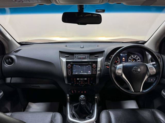 2016 Nissan Navara 2.3 Navara Tekna dCi 4WD 5dr