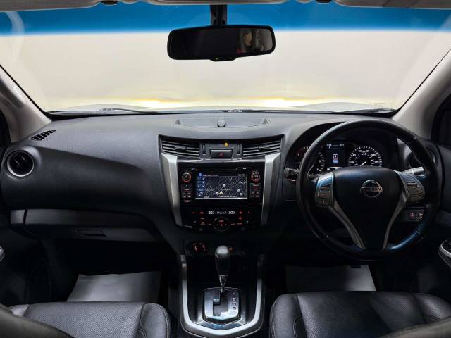2018 Nissan Navara 2.3 Navara Tekna dCi Auto 4WD 5dr