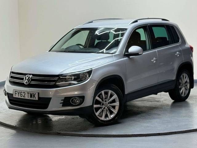 Volkswagen Tiguan 2.0 Tiguan SE TDI BlueMotion Technology 4Motion 4WD 5dr SUV Diesel Silver
