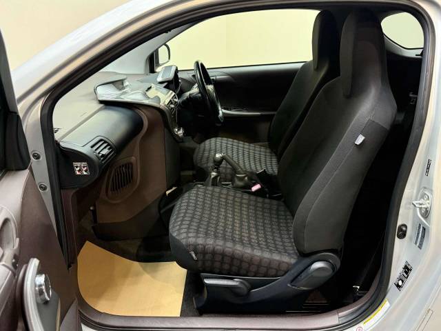 2010 Toyota iQ 1.0 iQ2 VVT-i 3dr