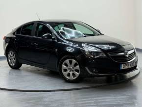 VAUXHALL INSIGNIA at SELECT CARS & COMMERCIALS Luton