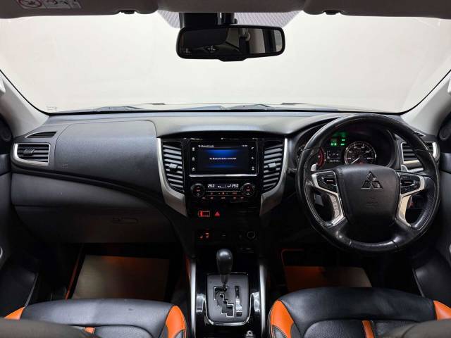 2018 Mitsubishi L200 2.4 L200 Barbarian SVP II DI-D Auto 4WD