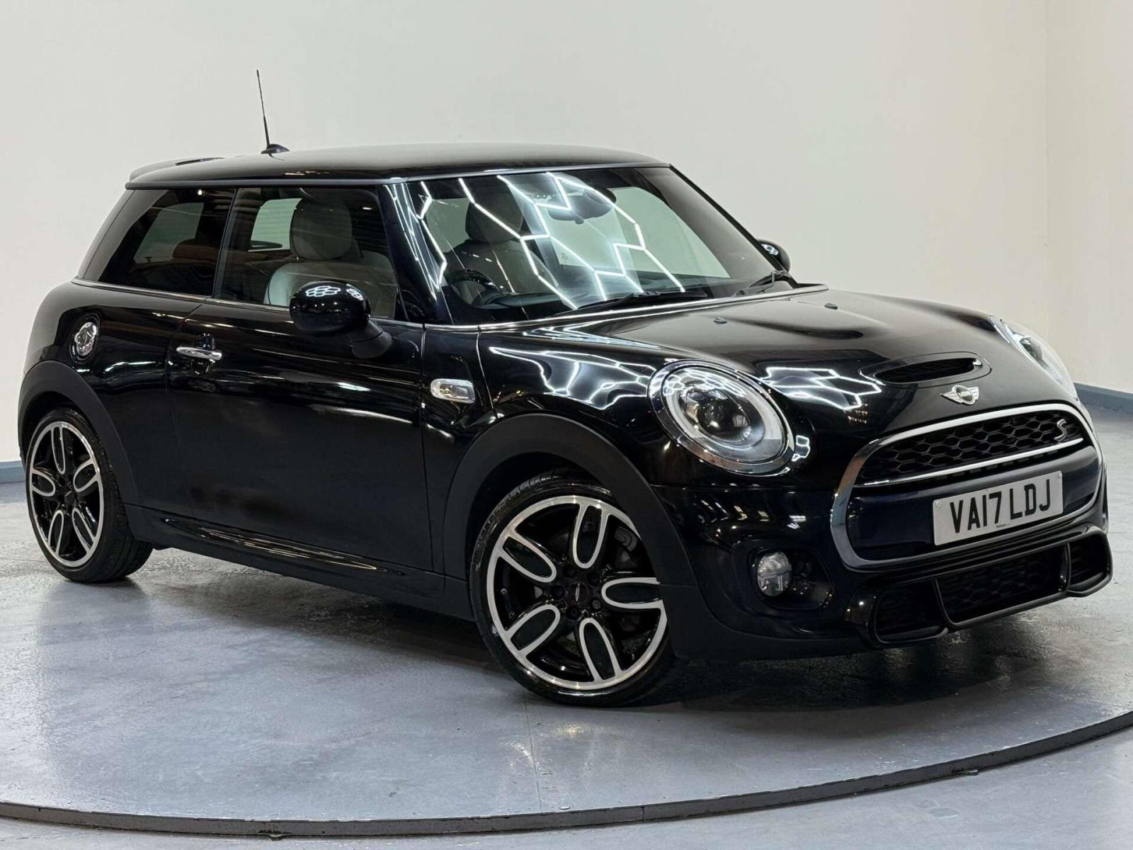 2017 Mini Hatch