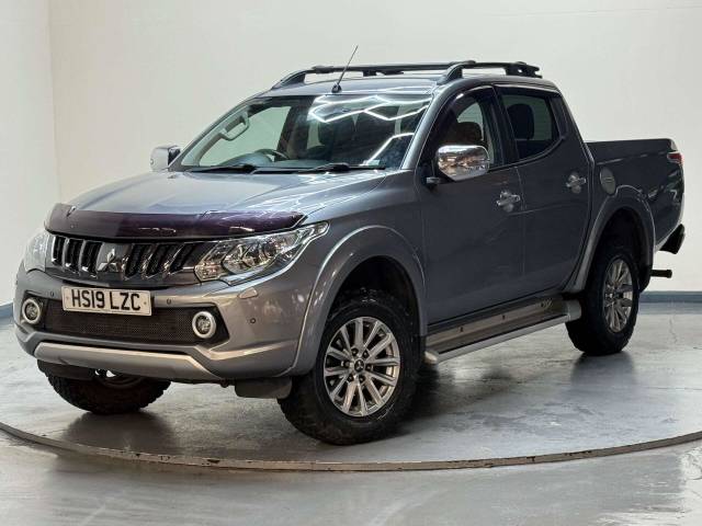2019 Mitsubishi L200 2.4 L200 Barbarian DI-D 4WD