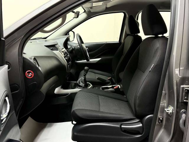 2021 Nissan Navara 2.3 Navara Acenta dCi 4WD 5dr