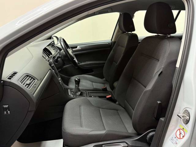 2017 Volkswagen Golf 1.6 TDI BlueMotion Tech SE Euro 6 (s/s) 5dr