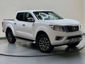NISSAN NAVARA at SELECT CARS & COMMERCIALS Luton