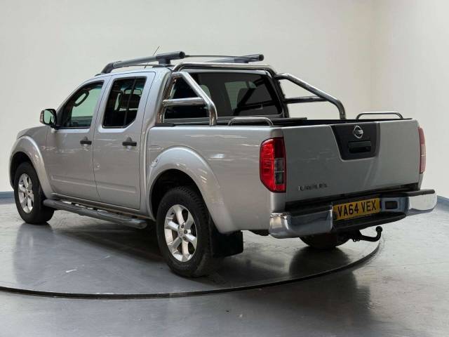 2015 Nissan Navara 2.5 dCi Tekna 4WD Euro 5 4dr