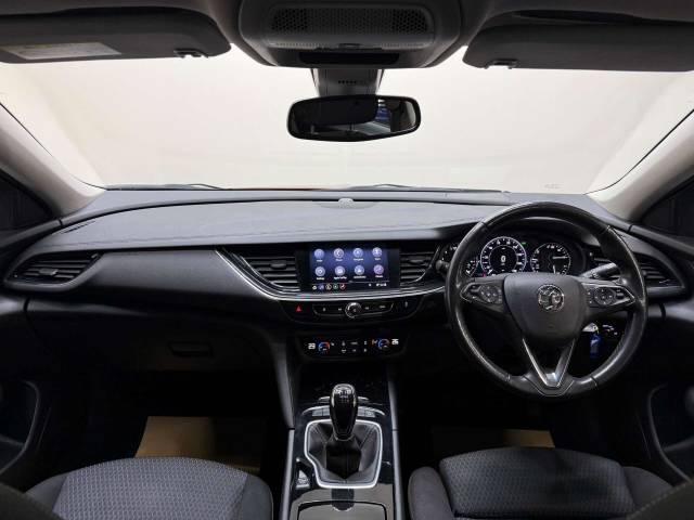 2022 Vauxhall Insignia 1.5 Insignia SE Edition TD 5dr