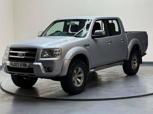 Ford Ranger 2.5 Ranger Thunder Double Cab 4WD 4WD 5dr Pickup Diesel Silver